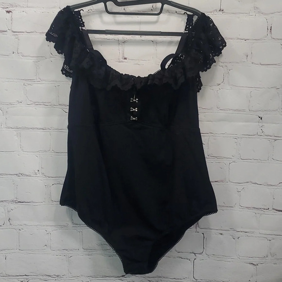 torrid Tops - Torrid Curve Black Lace Hook & Eye Bodysuit Size 1